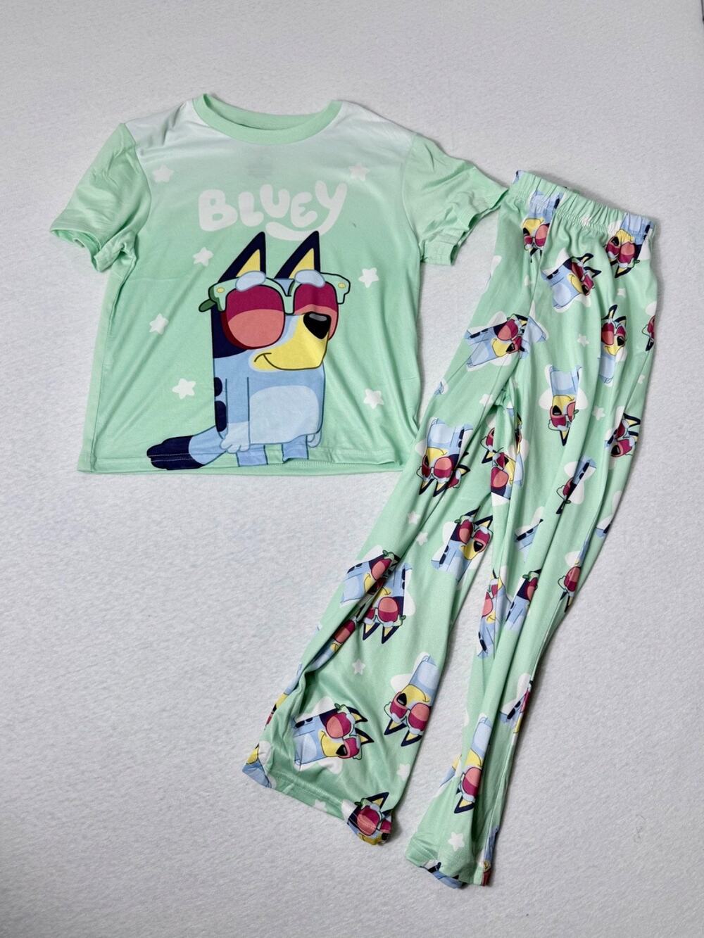 Bluey Girl's 2-Piece Pajama Set Size 8 Light Green With Graphics